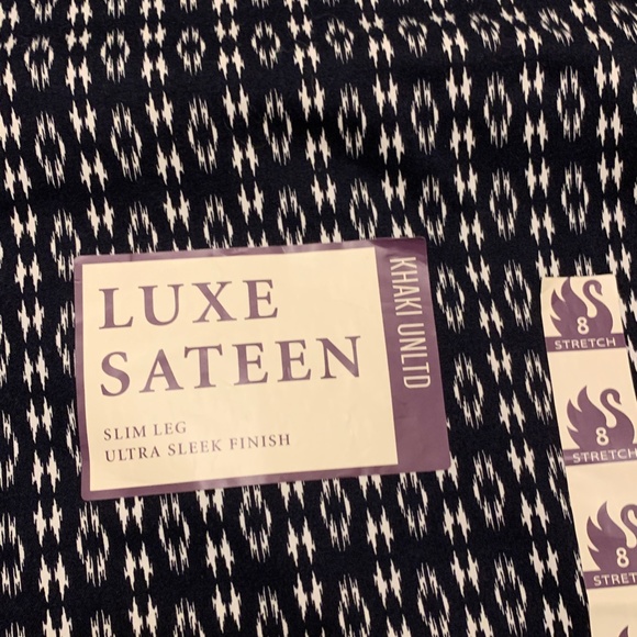 Gloria Vanderbilt Luxe Sateen Slim Leg Capri Pants Size 8, NWT - Picture 2 of 6